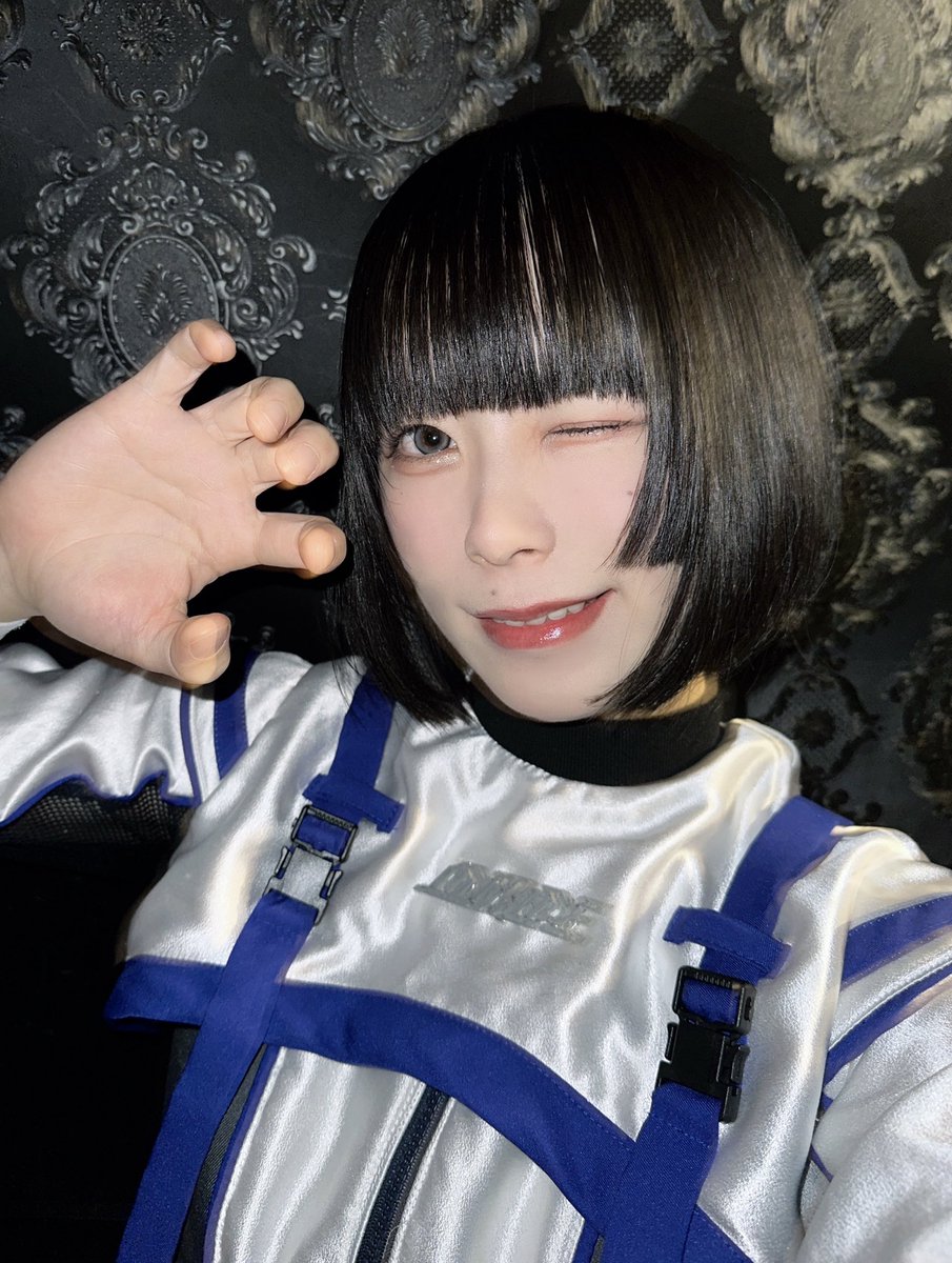 お菓子くれないとイタズラしちゃうぞ😈🍪