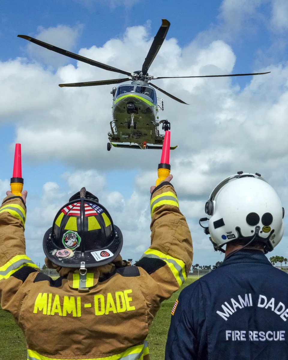 MiamiDadeFire's tweet image. This National First Responder Day, we honor the courageous men and women of Miami-Dade Fire Rescue (#MDFR) who are always ready to protect and care for our community. Thank you for your dedication and commitment to serving others. 

#NationalFirstResponderDay