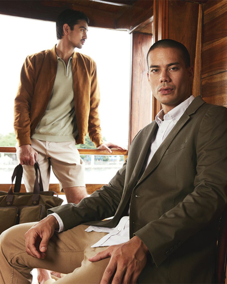 DAMAN_Magazine's tweet image. From day to night: WOOD reimagines the blazer-and-polo combination as a timeless pairing that shifts effortlessly.

Read more on: daman.co.id/wood-blazer-po…

#WOOD #WOODGentlemen #PartnerPost