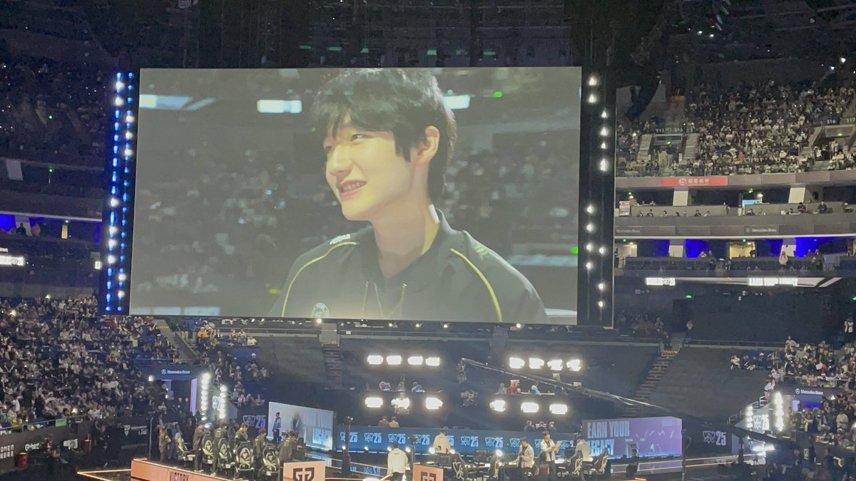 qingshanluo486's tweet photo. Love you till the end ☘️ https://t.co/4QWGGRxReA
