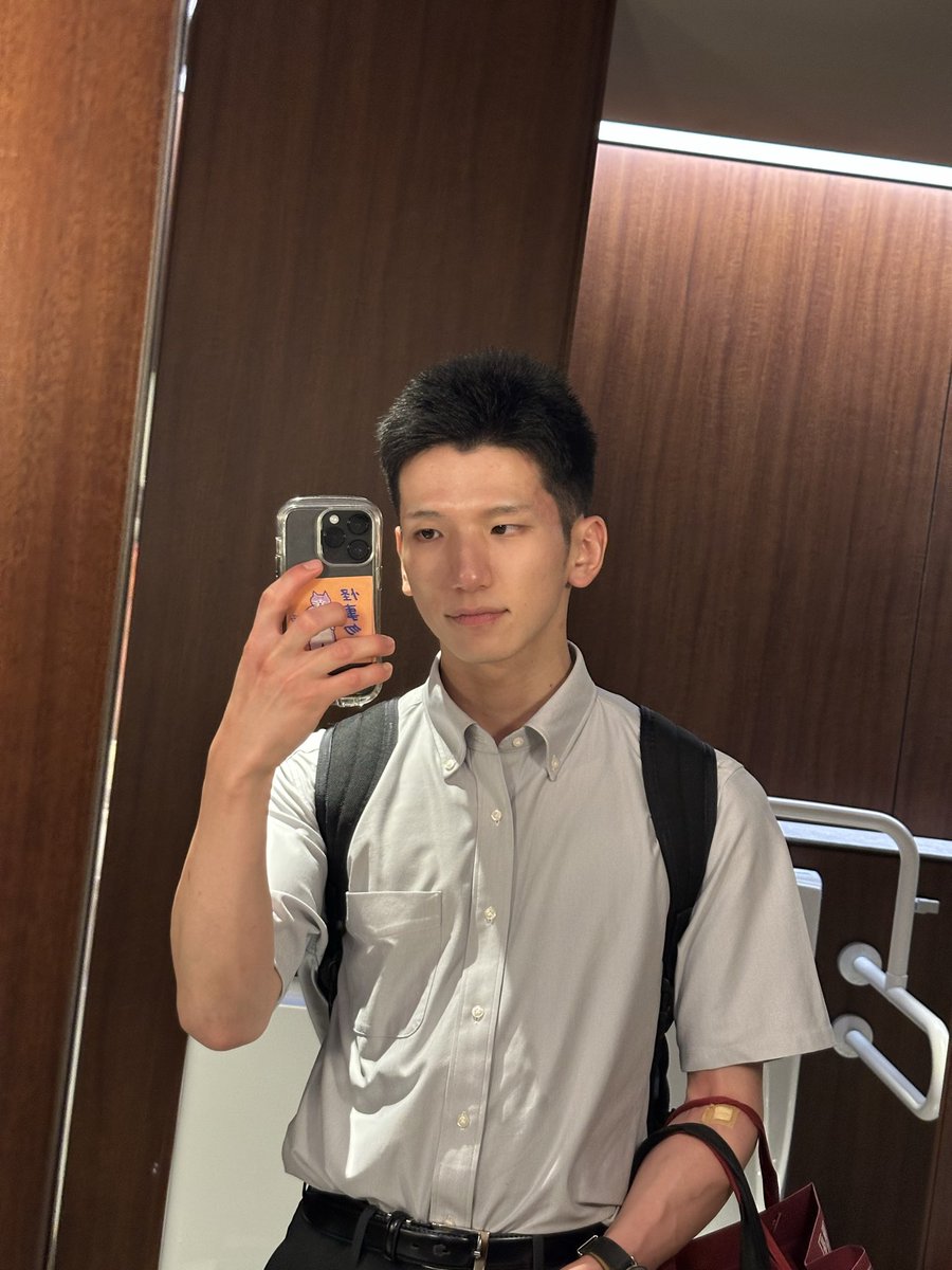 super__daichi's tweet photo. 今は短髪系だけど、心は前髪系 https://t.co/f1kKvRRuJZ