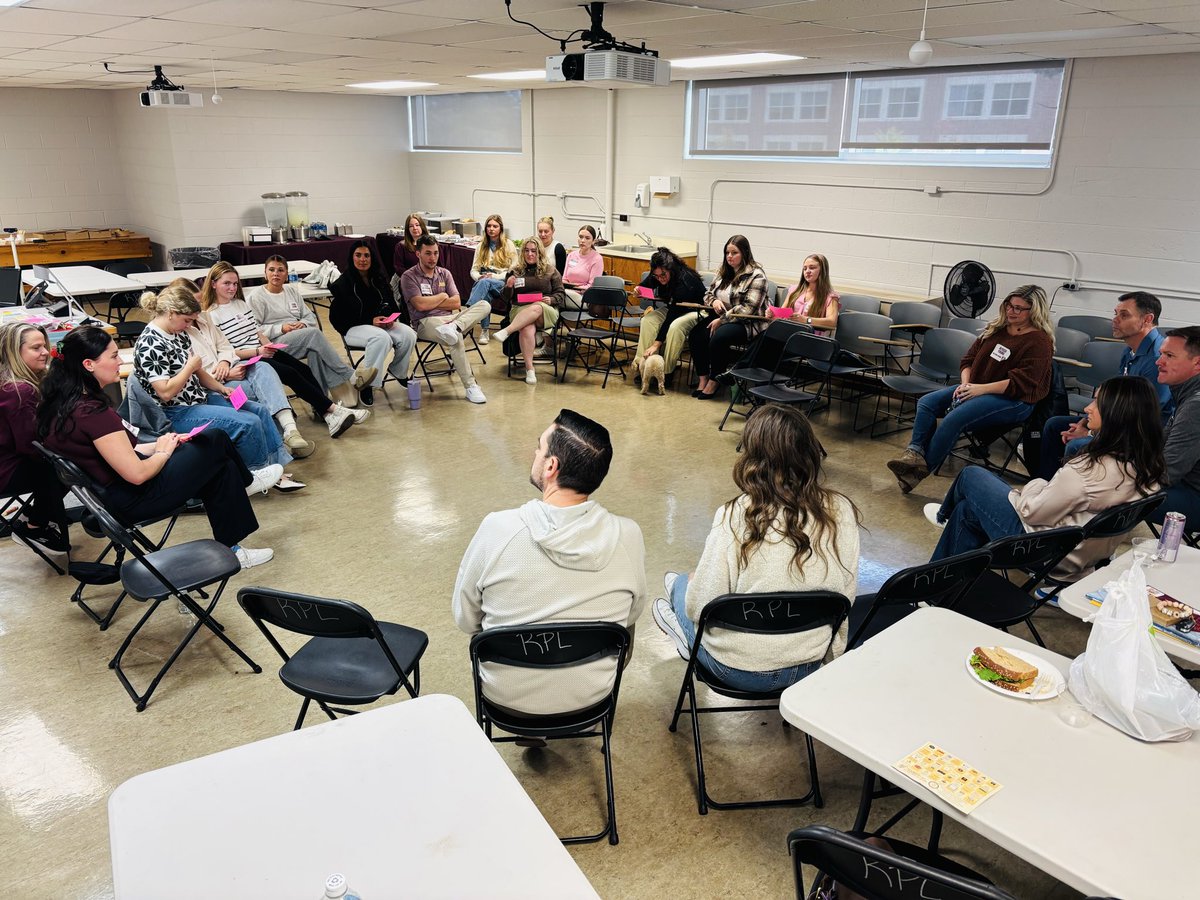 cmurpl's tweet image. A great day celebrating Homecoming last Fri with our annual Fall Intern Seminar &amp;amp; Advisory Board Meetings! Awesome to have students, current interns, alumni from all 3 programs &amp;amp; our faculty/staff working together on the future of RPL! @cmuehs @cmualumni @cmuniversity
