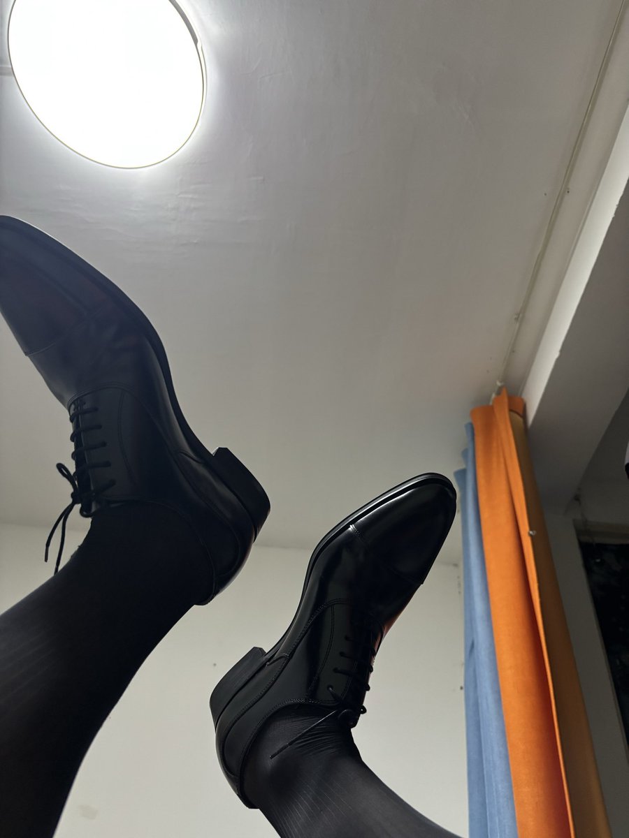 HMu5i's tweet photo. 谁来舔？懂事的小狗该行动起来了 https://t.co/gpibVWSZMv