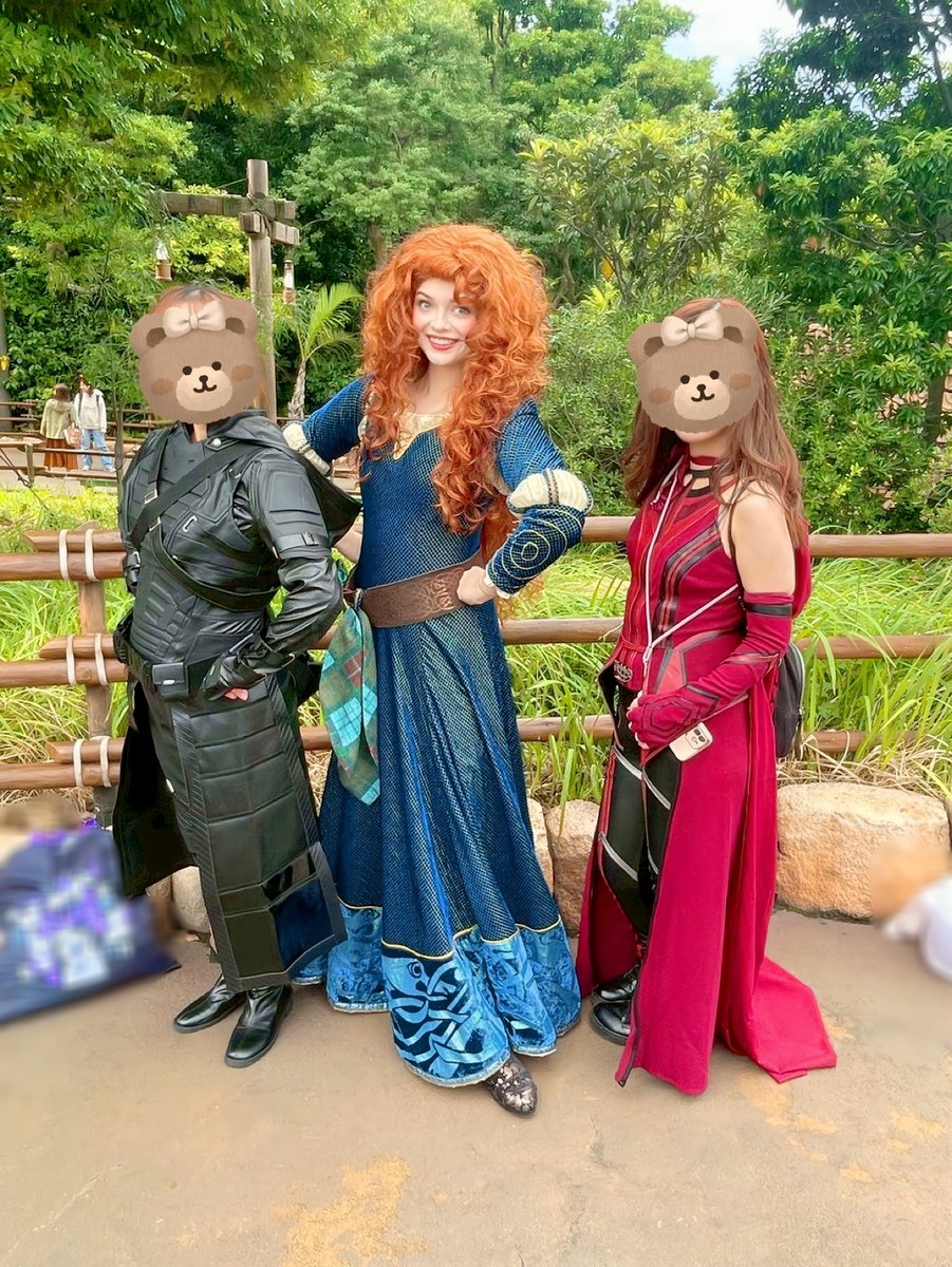 Dハロ仮装で初参戦しました！
外国の方からめっちゃ褒めていただいた！
マーベルの人少なかったなぁ〜

#Dハロ仮装2025 #dハロ
#スカーレットウィッチ　#marvel  #disneysea