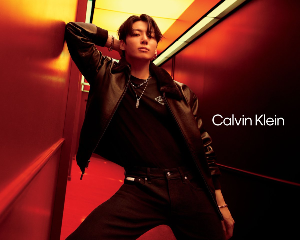 GQ Magazine (@gqmagazine) on Twitter photo Jung Kook is taking over the big Houston @calvinklein billboard. Read the exclusive at GQ. gq.visitlink.me/Y3NQ9- Jung Kook is taking over the big Houston @calvinklein billboard. Read the exclusive at GQ. gq.visitlink.me/Y3NQ9-