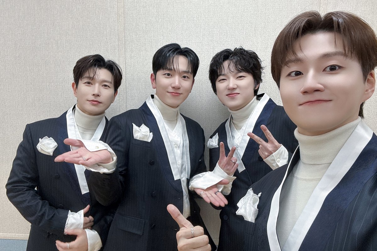 official_fore's tweet image. [📸]

251028
APEC CEO SUMMIT KOREA 2025 환영만찬 공연 종료!

Heal the world🌐

#포레스텔라 #Forestella