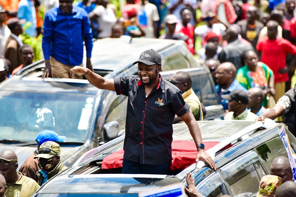 Natembeya urged Malava voters to remember that genuine progress comes from leaders chosen by the people, not those appointed to serve government interests. #NatembeyaInMalava Tembea Na Panyako