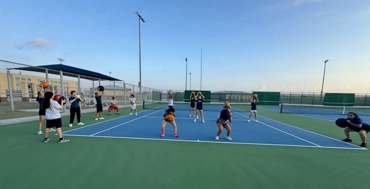 MaryCarrollHigh's tweet photo. โPumpkin Spiceโ Edition ๐ When Tiger Tennis says fall training, they mean it. ๐
Pumpkin presses, pumpkin squats, and a whole lotta core memories made today. ๐ช
These Tigers donโt skip squash day. ๐
#TPND #TigerTennis #PumpkinPower #FallFlex #BetterAtCarroll #TennisSeasoned https://t.co/MKbGOjXkNt