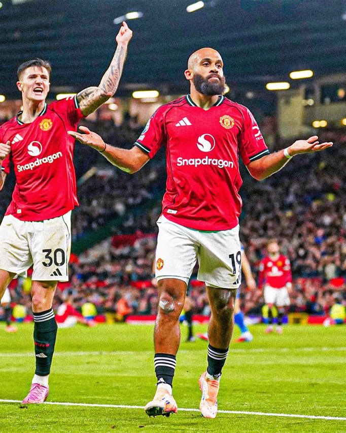 Bryan Mbeumo élu meilleure recrue de l’été en Premier League ! 🇨🇲🔥

Selon <a href="/Telegraph/">The Telegraph</a>, l’attaquant camerounais de Manchester United est désigné comme la meilleure signature du mercato estival 💥