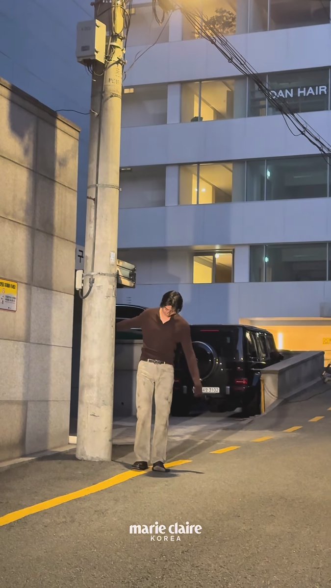 로운 별명
: 얼밥키전(얼굴 크기 밥그릇, 키는 전봇대) 

실제로 전봇대 옆에 서 있으니 진짜 얼밥키전이네 - ̗̀ෆ(˶'ᵕ'˶)ෆ  ̖́-