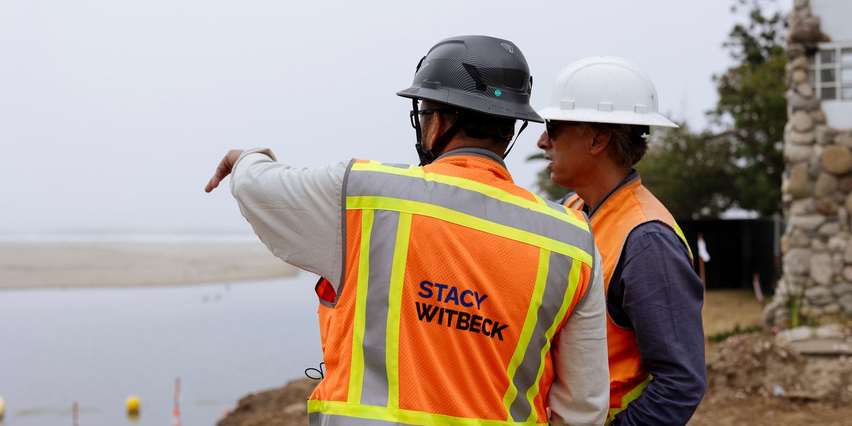 Recently, we have seen an increase in alternative delivery contracts due to the complexity and challenges that exist with large infrastructure projects. 

Ryan Snow👷hits on how collaboration is a strategic advantage in <a href="/MassTransitmag/">Mass Transit magazine</a>... 

hubs.ly/Q03Nk6KG0