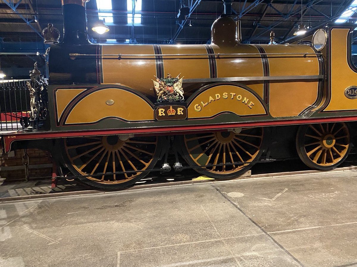 ⁦<a href="/TreasuryMog/">Gladstone 🇺🇦</a>⁩ your train is here in York