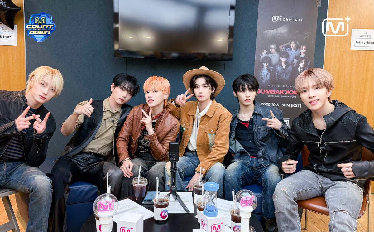 ttaesacn's tweet photo. Got a few behind photos from our M COUNTDOWN 'DAECHINSO LIVE' stage! We always love performing this one for you guys. It was so much fun! Hope you enjoy seeing us off-stage too. https://t.co/R5IYwZRWAW
