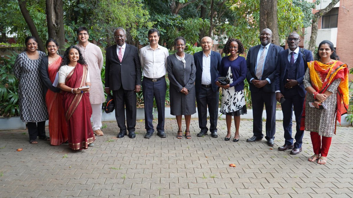 NLSIUofficial's tweet image. #KnowledgeExchange

A delegation from Uganda visits NLSIU.

On October 28, 2025, a six-member delegation from the Law Development Centre (LDC), Uganda, visited the National Law School of India University (NLSIU), Bengaluru. The delegation was led by Hon. Justice Christopher…