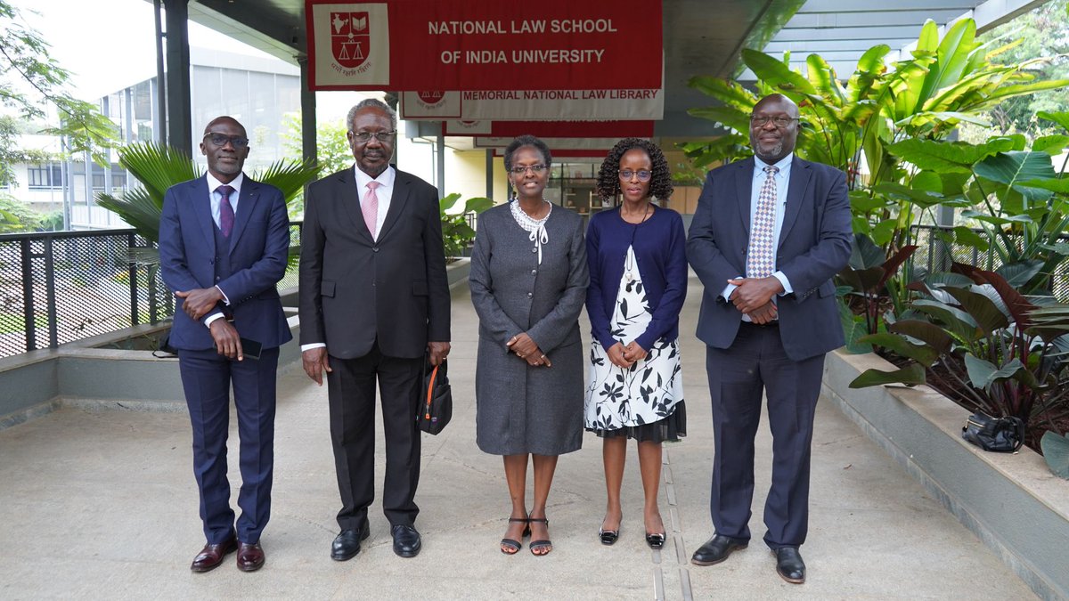 NLSIUofficial's tweet image. #KnowledgeExchange

A delegation from Uganda visits NLSIU.

On October 28, 2025, a six-member delegation from the Law Development Centre (LDC), Uganda, visited the National Law School of India University (NLSIU), Bengaluru. The delegation was led by Hon. Justice Christopher…