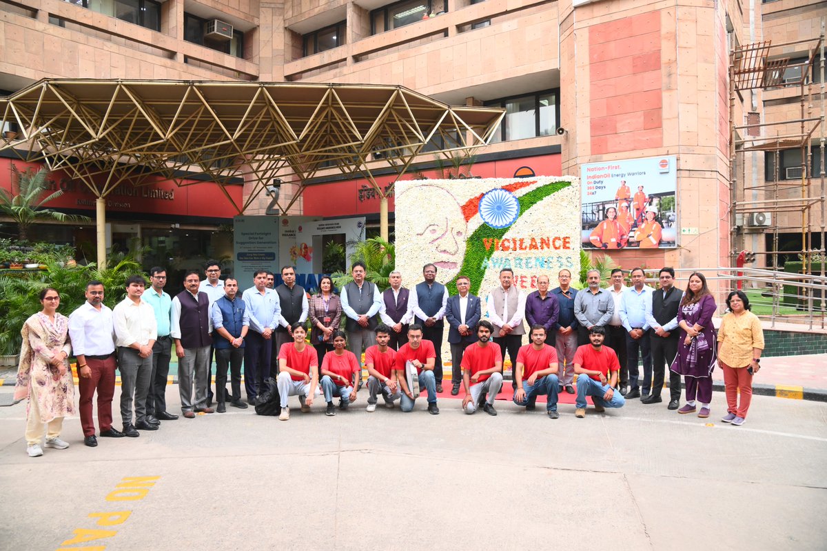 A powerful Nukkad Natak performance at #ScopeComplex <a href="/IndianOilcl/">Indian Oil Corp Ltd</a> highlighted the theme “Vigilance- Our Shared Responsibility” as part of #VigilanceAwarenessWeek2025 observance.
 <a href="/CVCIndia/">CVC, Govt. of India</a> <a href="/PetroleumMin/">Ministry of Petroleum and Natural Gas #MoPNG</a> <a href="/ChairmanIOCL/">ChairmanIOC</a>