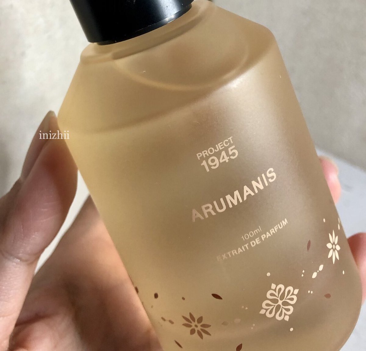 Hold on.. ARUMANIS??? as a perfume?!
Wuuuu. It actually smells good 😆✨