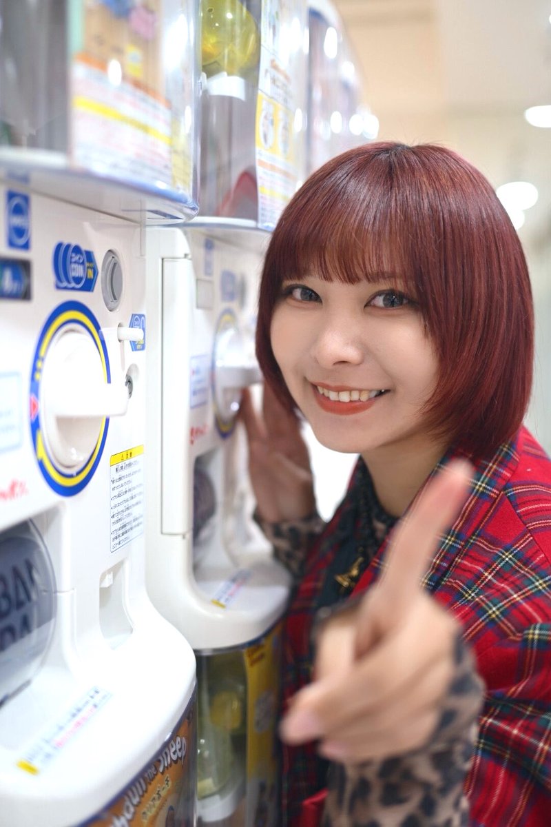 サイン入り 美波 main actor 【非売品】 EMI