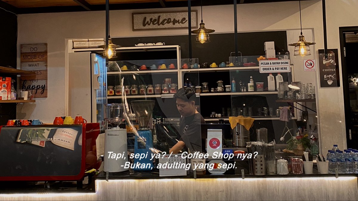 AjengP58's tweet photo. adding subtitles to my photos. a little bit aesthetic - a lot more romantic. https://t.co/smk5fpaVFL