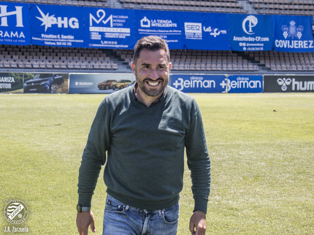 antoniofr22's tweet image. Gracias Xerez Dfc 🔵⚪️ 
A veces el trabajo perseverante no es directamente proporcional con los resultados ni con la paciencia !
Nos vamos, eso si, con la tranquilidad y el convencimiento de haberlo dado todo hasta el último día.
Gracias  cuerpo técnico, jugadores y afición.