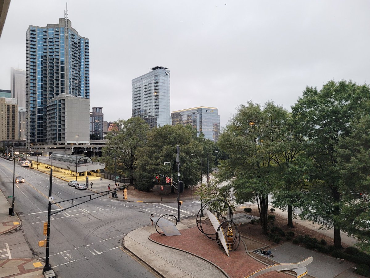 .
Tuesday morning gray and cloudy
but these towers I pict in MidtownAtl
.
You can be the sunshine today
.