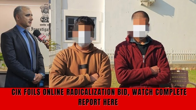 naaz_mahar's tweet image. In a major breakthrough, Counter Intelligence Kashmir (CIK) has thwarted an online radicalisation attempt, preventing two Kashmiri teenagers from being lured into a terror network run from across the border.

#Kashmir #CIK #CyberTerror @RDXThinksThat @bdun53