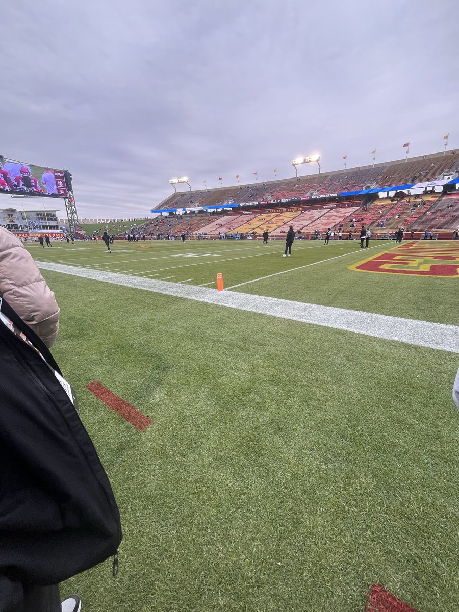 Had a great time at <a href="/CycloneFB/">Iowa State Football</a> this weekend!! I appreciate <a href="/TrentSlattenow/">Trent Slattenow</a> <a href="/CoachJWaters/">Jake Waters</a> and <a href="/DerekHoodjer/">Derek Hoodjer</a> for the conversations!! Thanks so much for having me out!