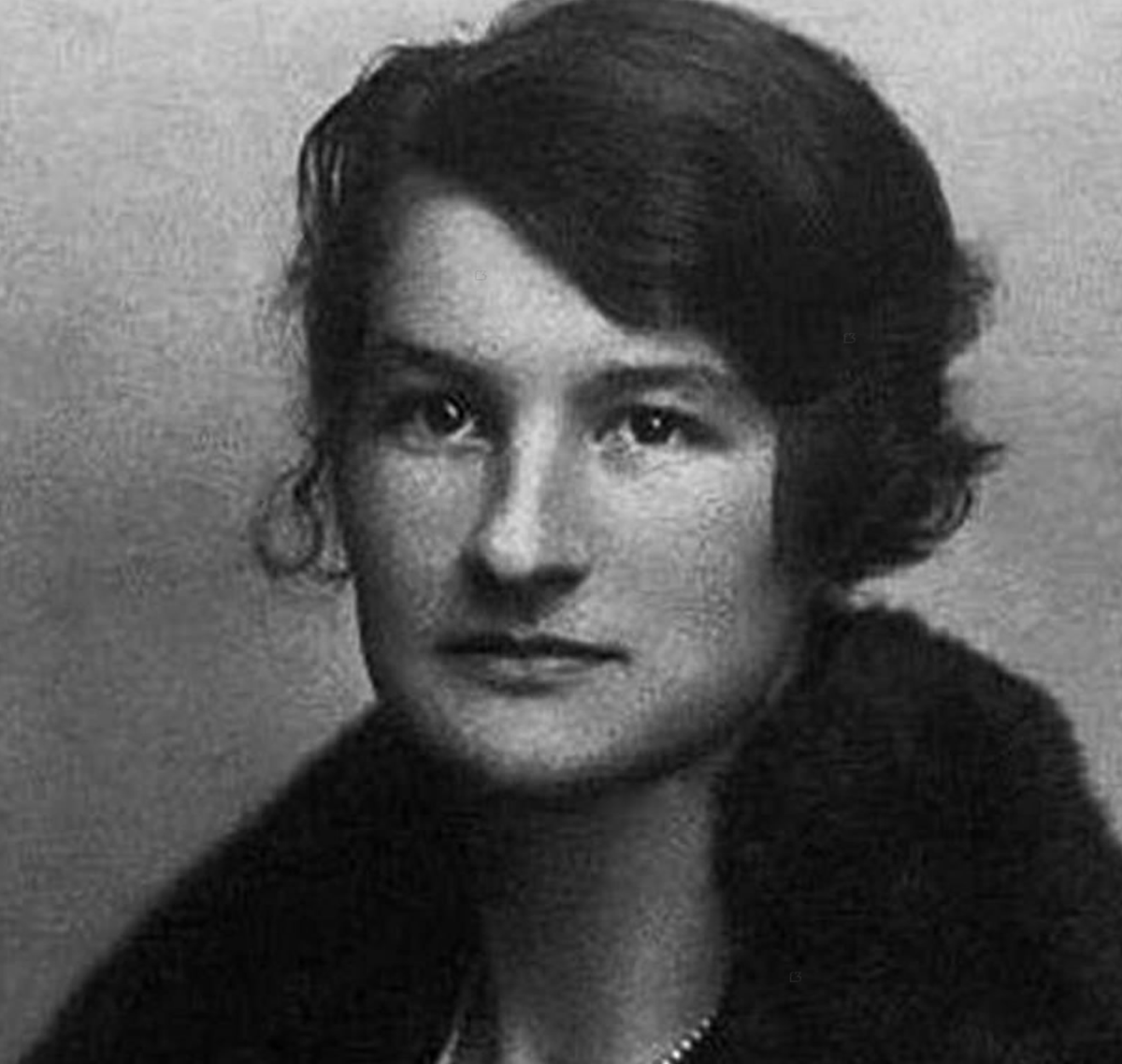 fold3's tweet image. Virginia Hall was one of WWII&apos;s most daring spies. She slipped behind enemy lines and organized resistance groups in occupied France. The Gestapo called her &quot;the most dangerous of Allied spies.&quot; She received the Distinguished Service Cross. f3.social/6yb7