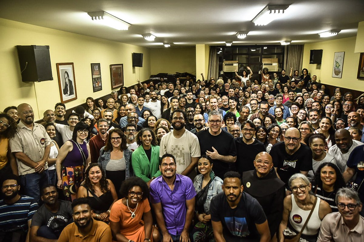 Obrigado às 400 pessoas que participaram do nosso encontro com <a href="/edrenekivitz/">Ed René Kivitz</a>. Foi uma noite potente, de fortalecimento da nossa fé!

Peço desculpas a todos que dedicaram seu tempo, mas não conseguiram entrar devido à lotação. Faremos um novo evento para receber todo mundo!