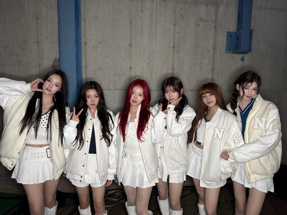 atheart_titan's tweet photo. [📸]

💫 251028 청운대학교 청운학술문화예술제 무대 완료 💫

🤍 251028 Chungwoon University Festival complete 🤍

뜨거운 함성과 함께 즐거웠던 청운대 축제 🔥🍂 

여러분 덕분에 앳하트는 에너지 100% 충전 완료 ‼

Enjoyed the Chungwoon University Festival with all your amazing energy 🔥🍂

Thanks to you, we’re fully recharged to 100% ‼

#AtHeart #앳하트 #Plot_Twist #PlotTwist_English #청운대학교 #청운학술문화예술제