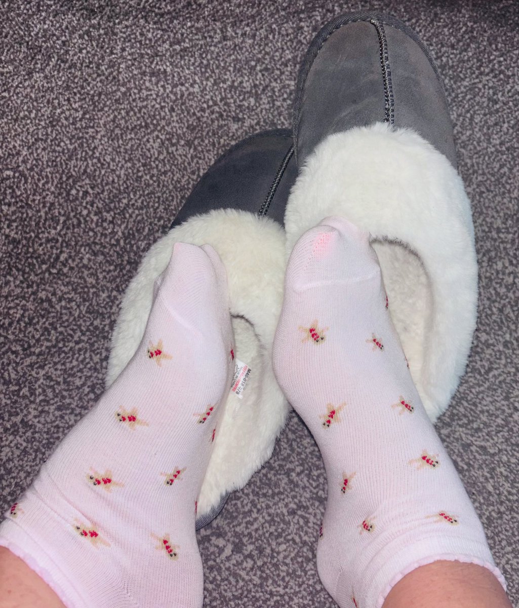 greektoegoddess's tweet photo. How cute are my new gingerbread man socks? Sweet enough to eat? πͺπ₯° #cutesocks #milfsocks #socklovers https://t.co/0V8oY2lbQ9