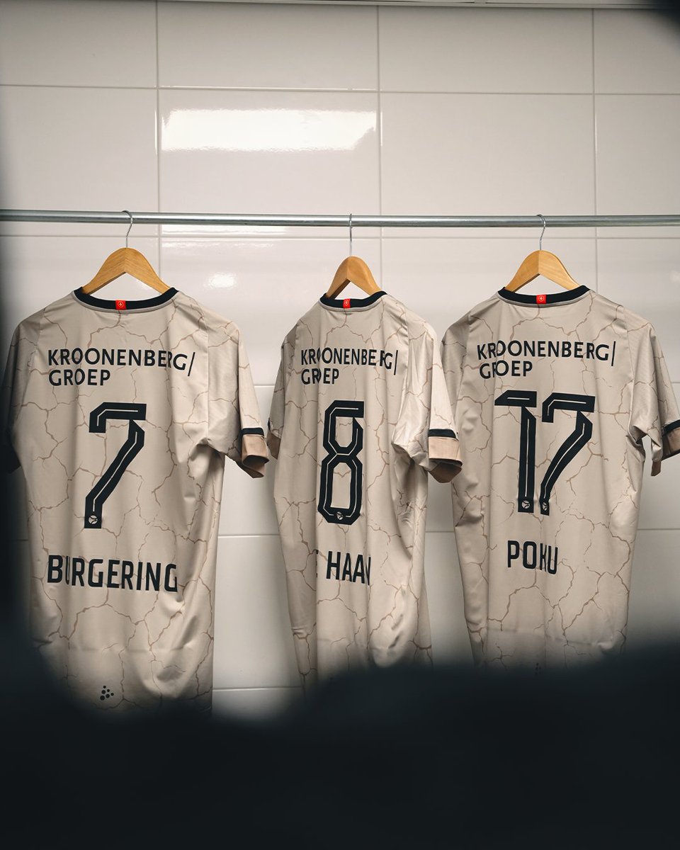 AlmereCityFC's tweet photo. β³
#SPAALM https://t.co/ugeIXFdzOp