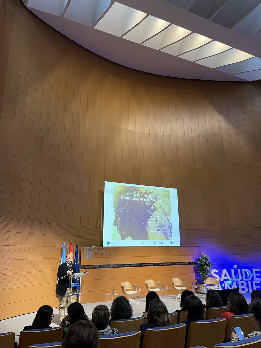 <a href="/albertoruano8/">Alberto Ruano</a>, director de la Cátedra de Salud Ambiental, liderando la clausura de la I Xornada de Boas Prácticas Comunitarias en Saúde Ambiental, la cual fue un éxito. 

¡Gracias a todos los que participaron!