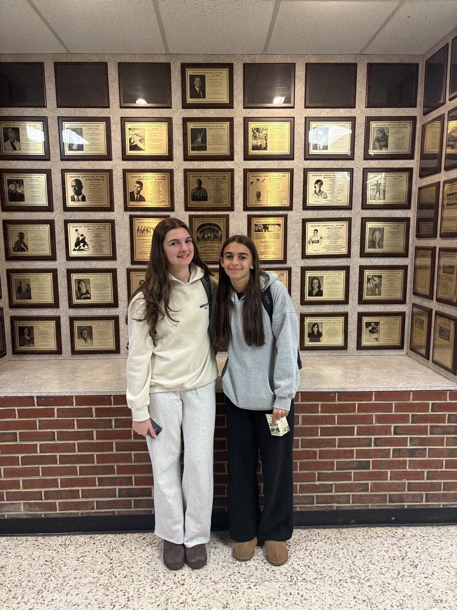 Congratulations to the CHS athletes of the week Zori and Olivia!