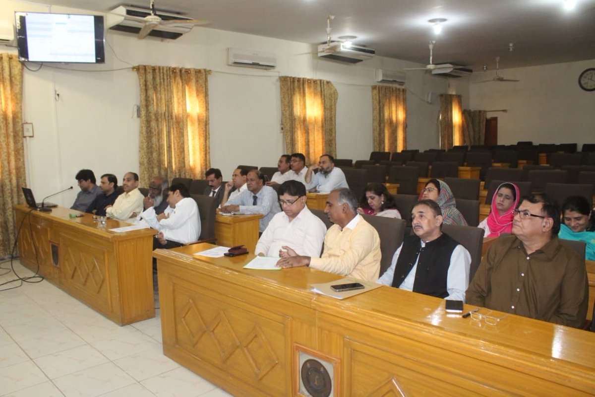 uosindh's tweet photo. SU fixes 30% cutoff line for 2026 bachelor admissions

E-portal to remain open from Oct 29 to Nov 10 for document uploads and choice selection https://t.co/RZ270jpd5q