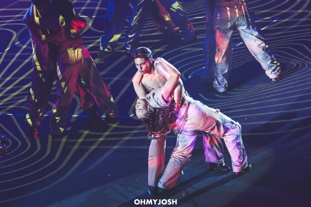 OhMyJosh1022's tweet image. 251026 SB19 STELL
FAST ZONE

@stellajero_ 

SB19 BACK IN ARANETA
@SB19Official #SB19 
#FrancisLibiran
#SB197thAnniversary
#SB19FastZoneConcert