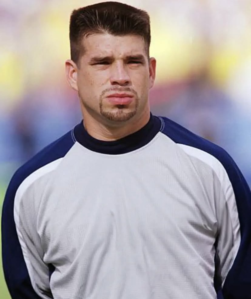 🗣️ Ricardo Tavarelli en #LaGranJugada:

“Que quede grabado. En los primeros 15 minutos del partido del domingo, el árbitro le va a mostrar la amarilla a uno de los volantes de Guaraní. Así te condicionan”. 

“Para mí, Cerro es ayudado”.

<a href="/rockandpop955/">Rock&Pop Paraguay</a> 
<a href="/nanduti/">Radio Ñandutí</a>