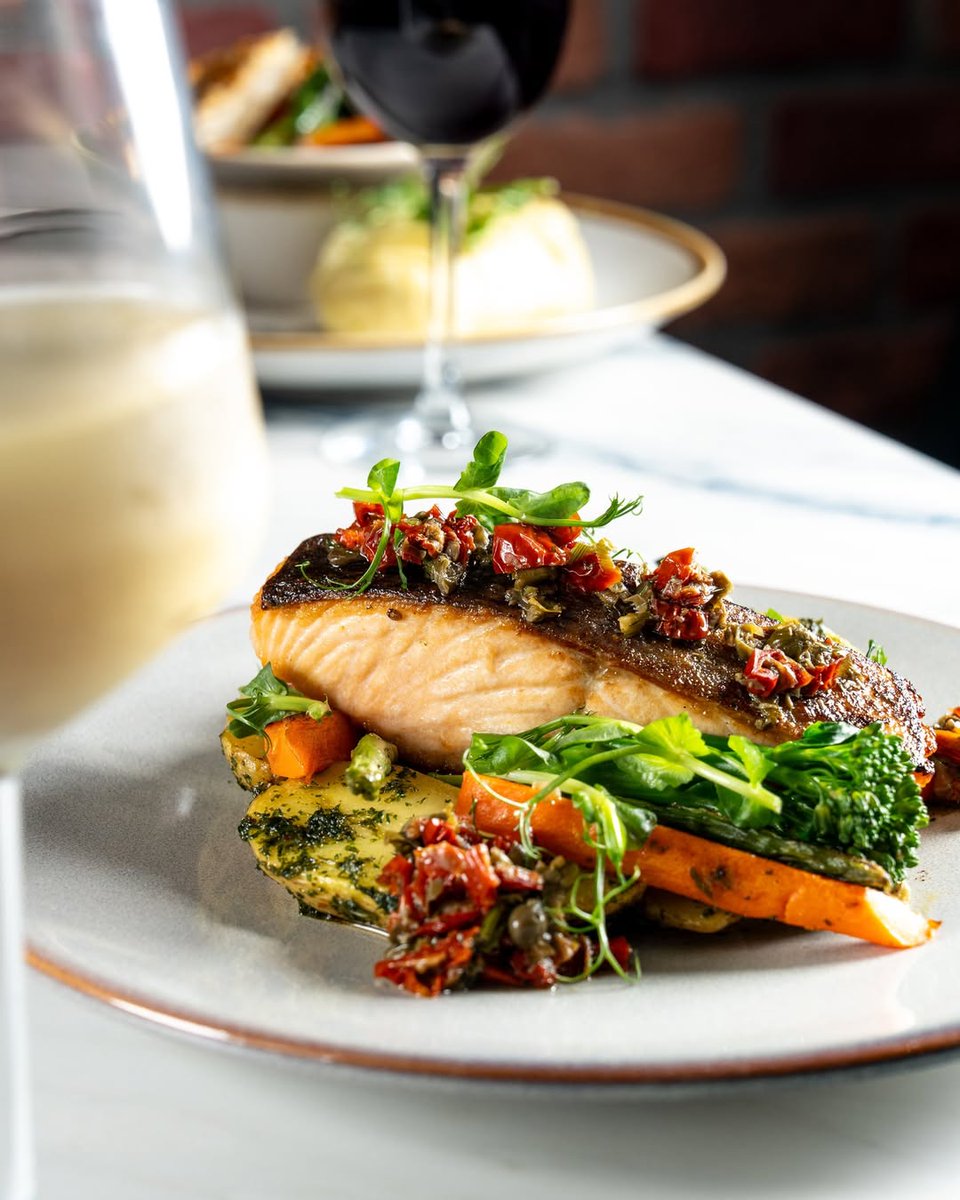 Buskers Bar tweet media