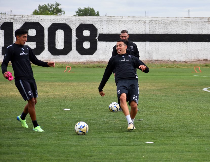 🔛 ¡Volvimos! 🐺

🌟 Los campeones están de vuelta 💪🏼🏆