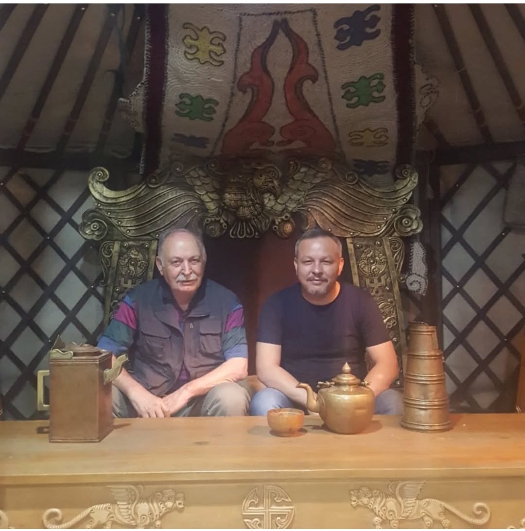 Ömrünün sonuna kadar Türk milleti ve kültüründen başka bir düşüncesi olmamış hocam Prof. Dr. Dursun Yıldırım'ı vefatının birinci yıldönümünde rahmetle anıyorum. Kendisinden Türk tarihi ve kültüründen günlük yaşama kadar çok şey öğrendik. Allah razı olsun. Nurlar içinde uyu hocam.