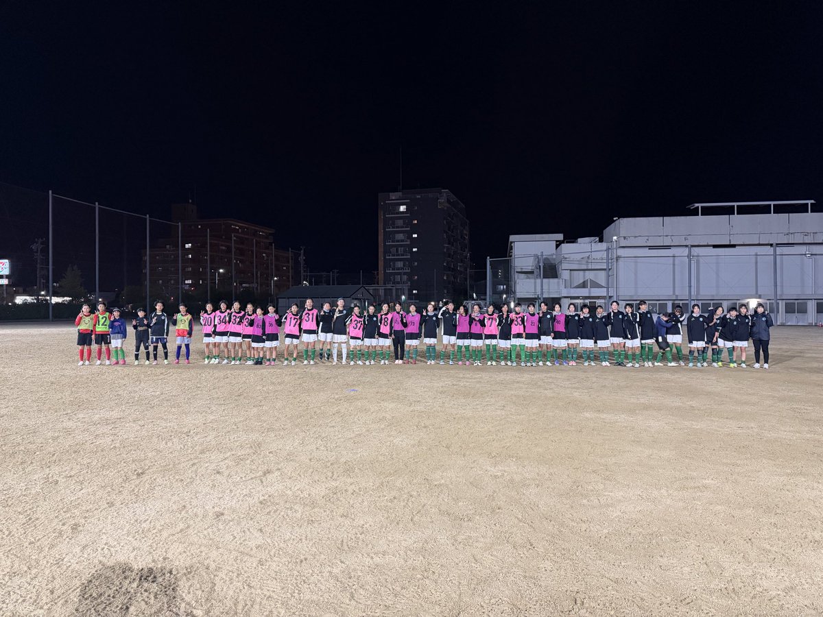 ryo_6556's tweet image. SATOなでしこU-15TR(80)
(通403)@八幡中学校
陵介、瀧川、織田、永田コーチ
WARM UP
3カテゴリーでTR
4:4+2S
5:5+GK(フィニッシュ)
10:10+GP(ゲーム)
PK
1:1→シュート
1:2→シュート
10:10+GP
パスコン(体の向き・受け方)
3:1 3:1 S
10:10＋GP

GKメニュー
織田コーチ

#SATOなでしこ U-15