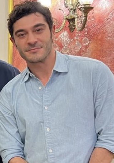 thereseperucho's tweet image. Mi precioso guapetón 🔥🔥
#BurakDeniz #Ertan #Sahtekarlar