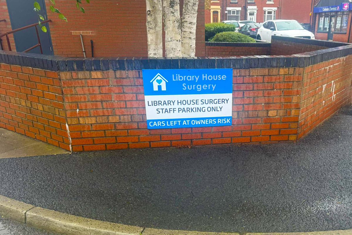 SignsSouthport's tweet image. Library House Surgery signage 🏥

New wall signs, lettering and directories give Library House Surgery a fresh, professional look and help patients find their way with ease.

📞 Contact us today for a tailored quote!

#SignageDesign #PoppySigns #Branding