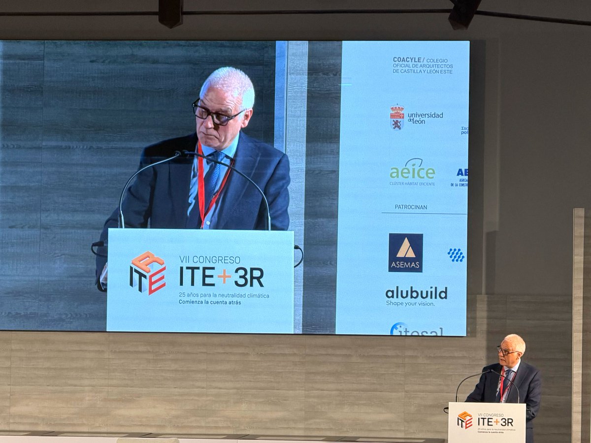 _ICCL_'s tweet photo. 📝 Felipe Romero Salvachúa (ICCL) presenta las #Conclusiones del  VII #CongresoITEmás3R Los puntos clave de dos días de trabajo. https://t.co/KjEyYC6Vco