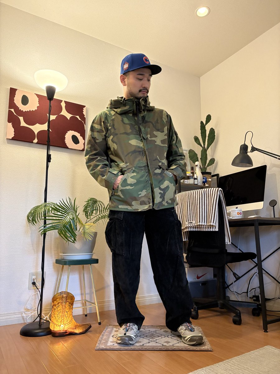takeyuta0905's tweet image. 雨の日はとりあえずGORE-TEX☔️

Cap：#newera #cubs
Parka：#ecwcs
Pants：#gungho
Shoes：#salomon

#アメカジ #ミリタリー #古着 #goretex