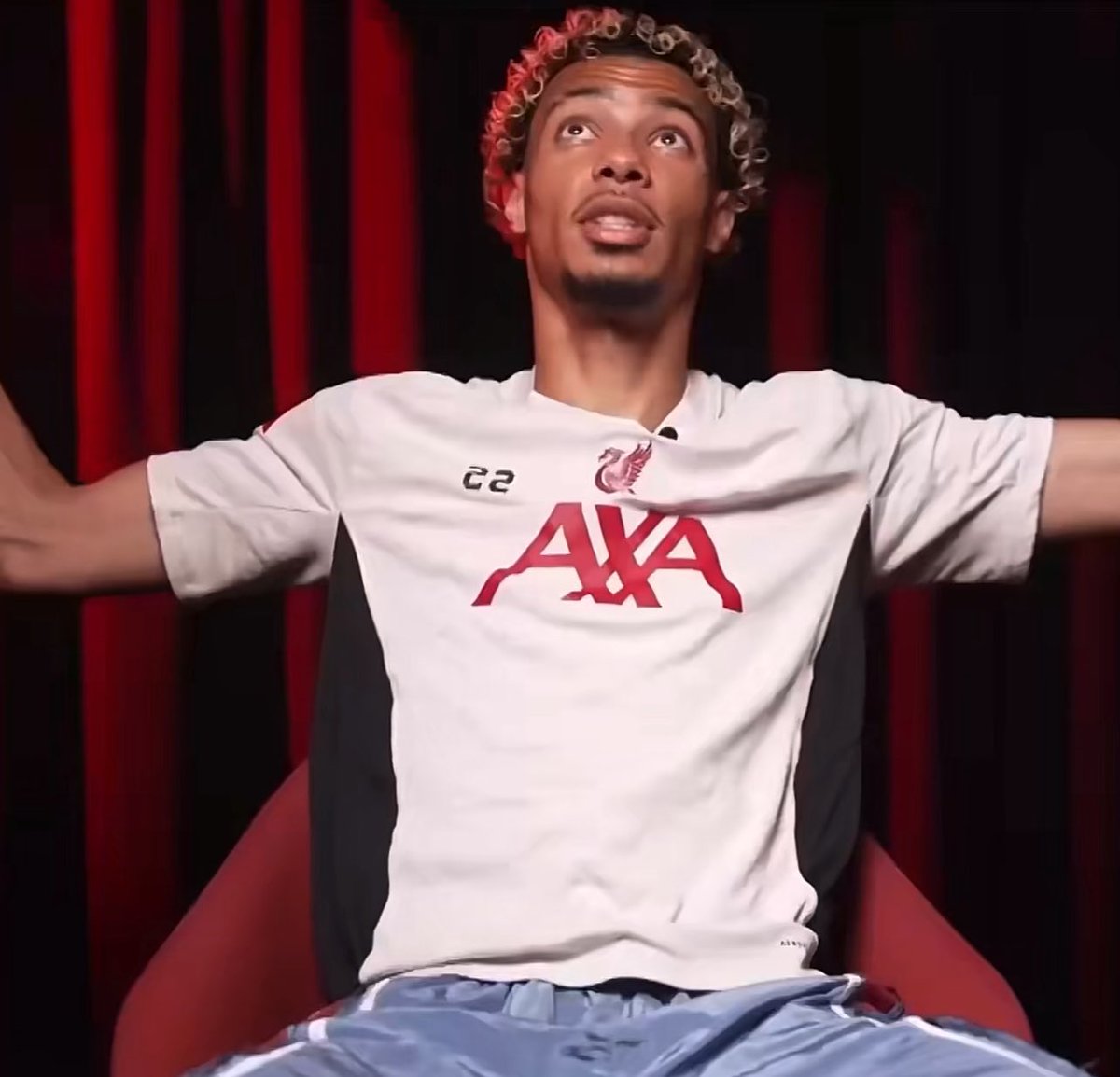 AmorimBalll_'s tweet image. 🚨What is Hugo Ekitike’s favourite PL goal of all time?

“Rooney, bicycle with the celebration like this! That’s my favourite goal EVER in the PL”

Do you think Rooney or Garnacho’s was better?

“Rooney because he is a legend. Garnacho is still playing.”

[@premierleague]