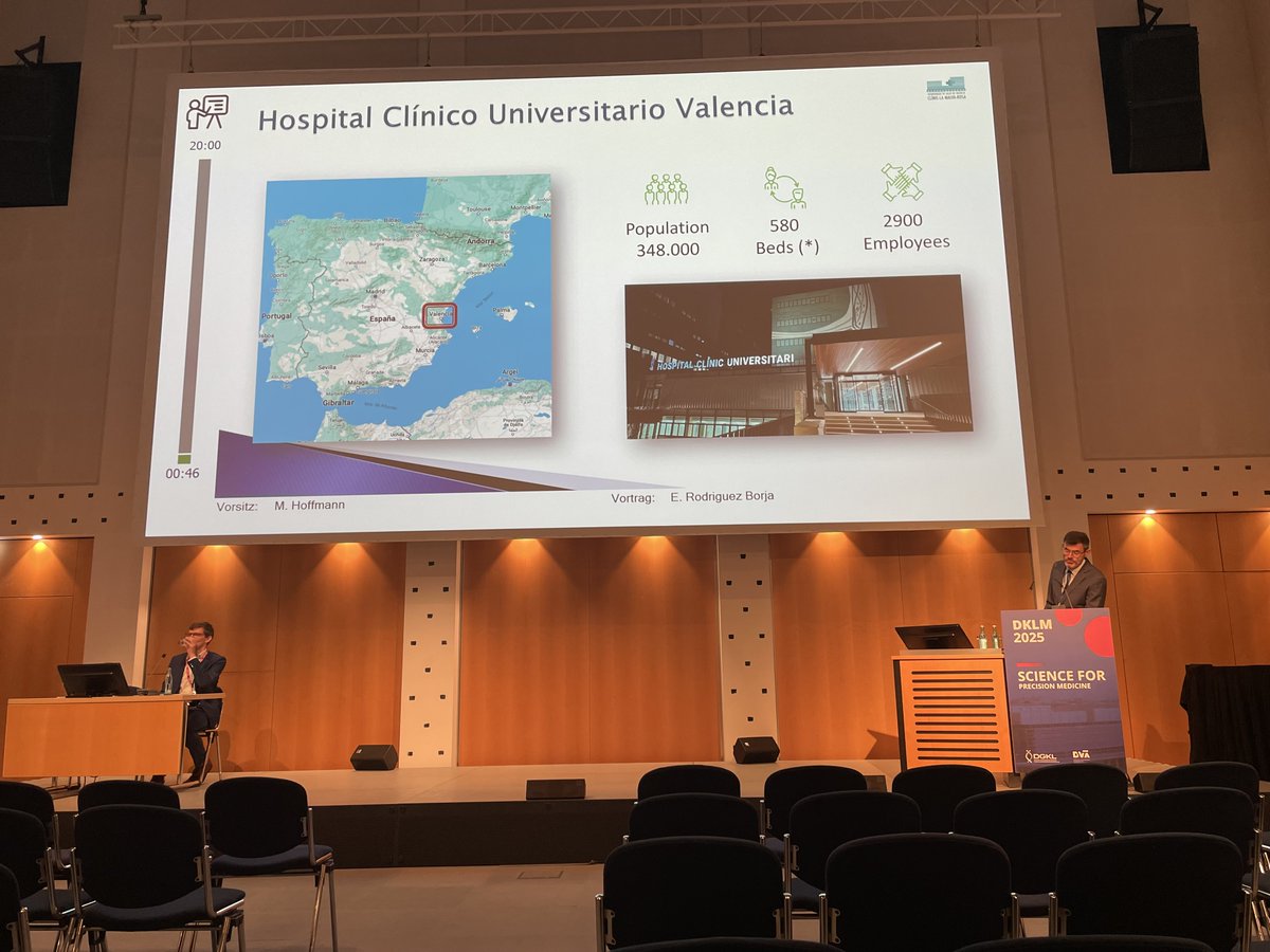 LabClinicoVlc's tweet image. 📸 València presente en Leipzig 🇩🇪

Compartiendo en el #DGKL2025 cómo la innovación digital y los sistemas CDS están transformando el laboratorio clínico.

🌍 Ciencia valenciana en el escenario internacional.

#DigitalHealth #Innovación #LaboratorioClínico