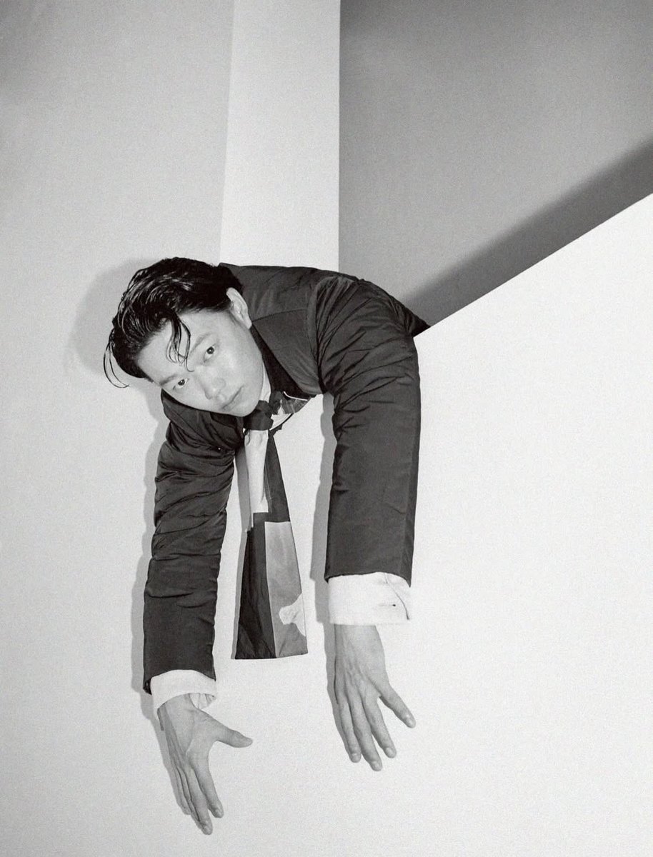 카사마츠 쇼란 남자…
내가 본 남자 중 제일 뱀 닮음.
개좋음존나좋음개같이좋음