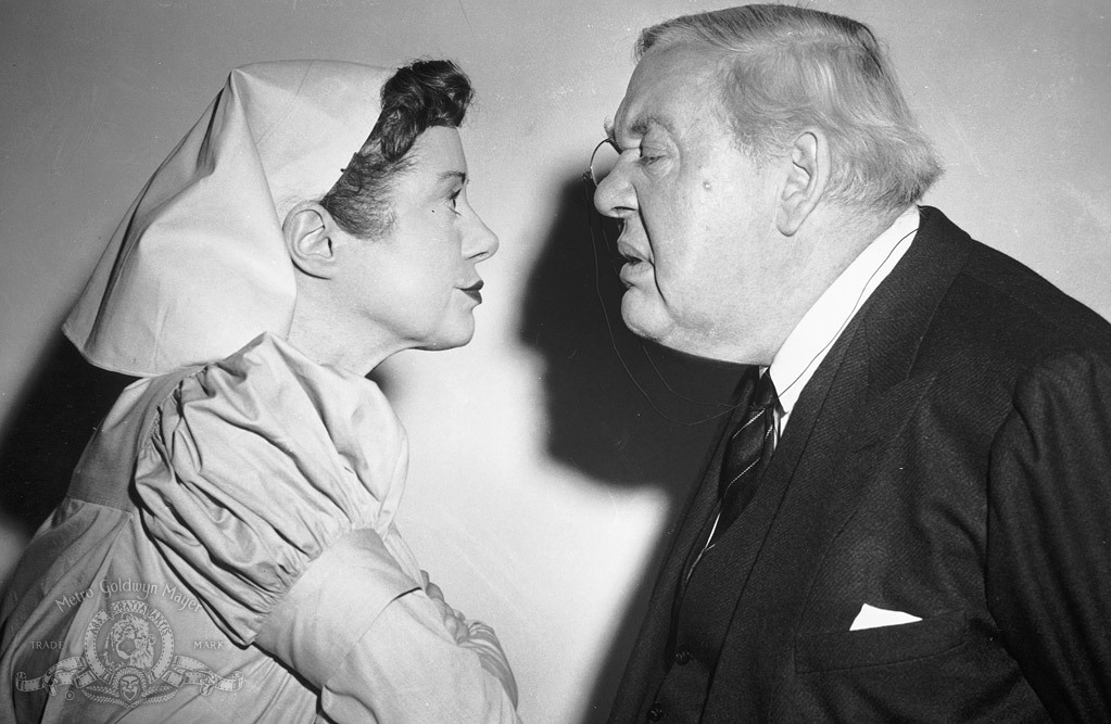 Morirdecine's tweet photo. 28 de octubre: hoy hace 123 años que nació #ElsaLanchester (1902-1996). Icono como novia de #Frankenstein #BrideofFrankenstein pero también en #Testigodecargo #Witnessfortheprosecution o #MaryPoppins
¿De verdad no te acuerdas de ella? https://t.co/KJgT90IMYO