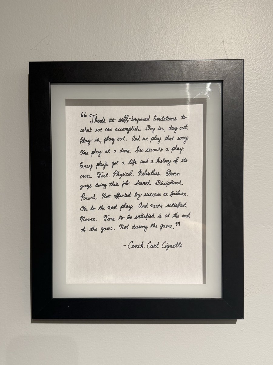 Made some new home decor last night. #iufb <a href="/CCignettiIU/">Curt Cignetti</a>